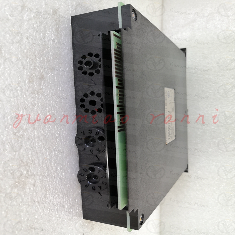 SCHNEIDER/施耐德 TSXDSY08S5